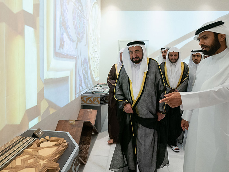سلطان القاسمي يفتتح مسجد الشارقة بتكلفة 300 مليون درهم